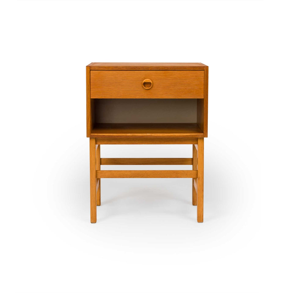 Vintage Danish Mid-Century Teak Nightstands/ Side Tables (Pair)