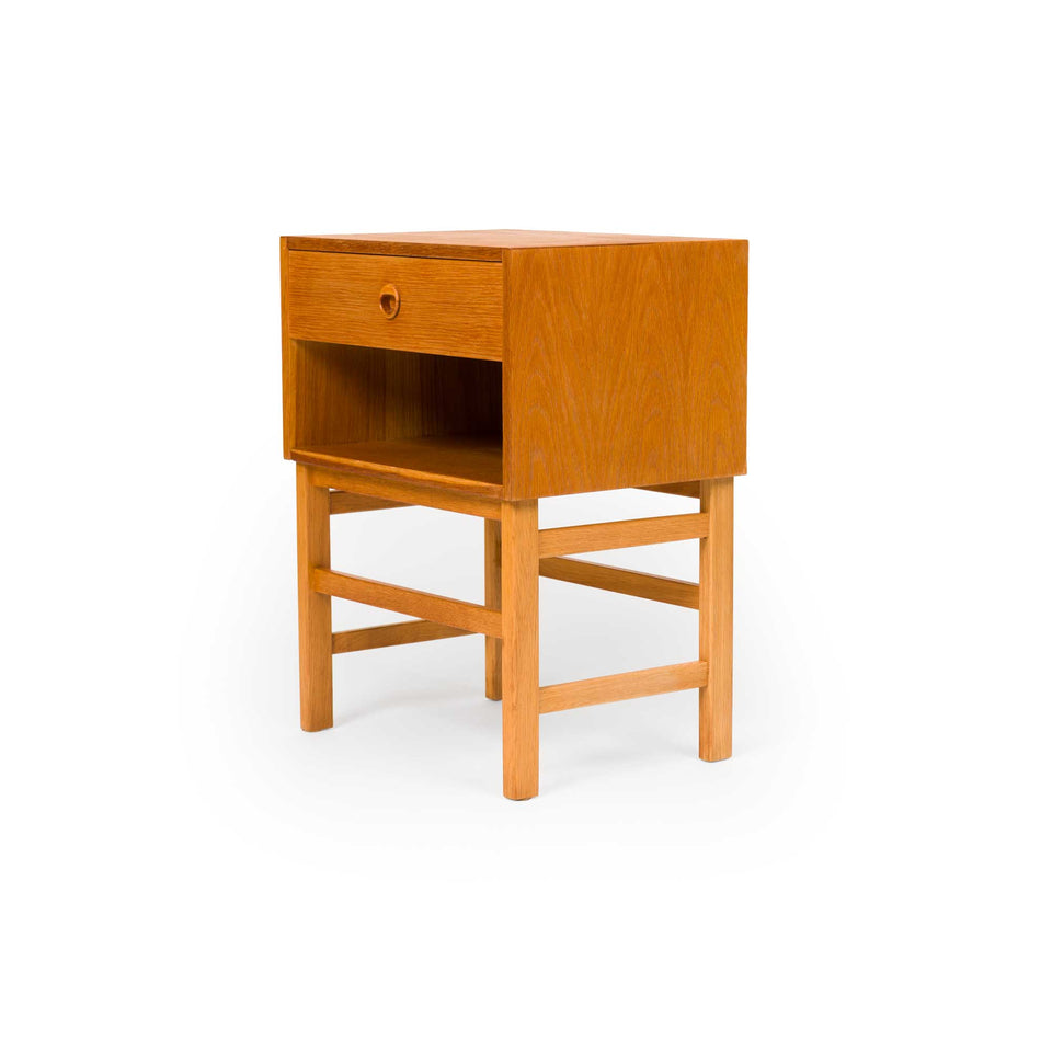 Vintage Danish Mid-Century Teak Nightstands/ Side Tables (Pair)