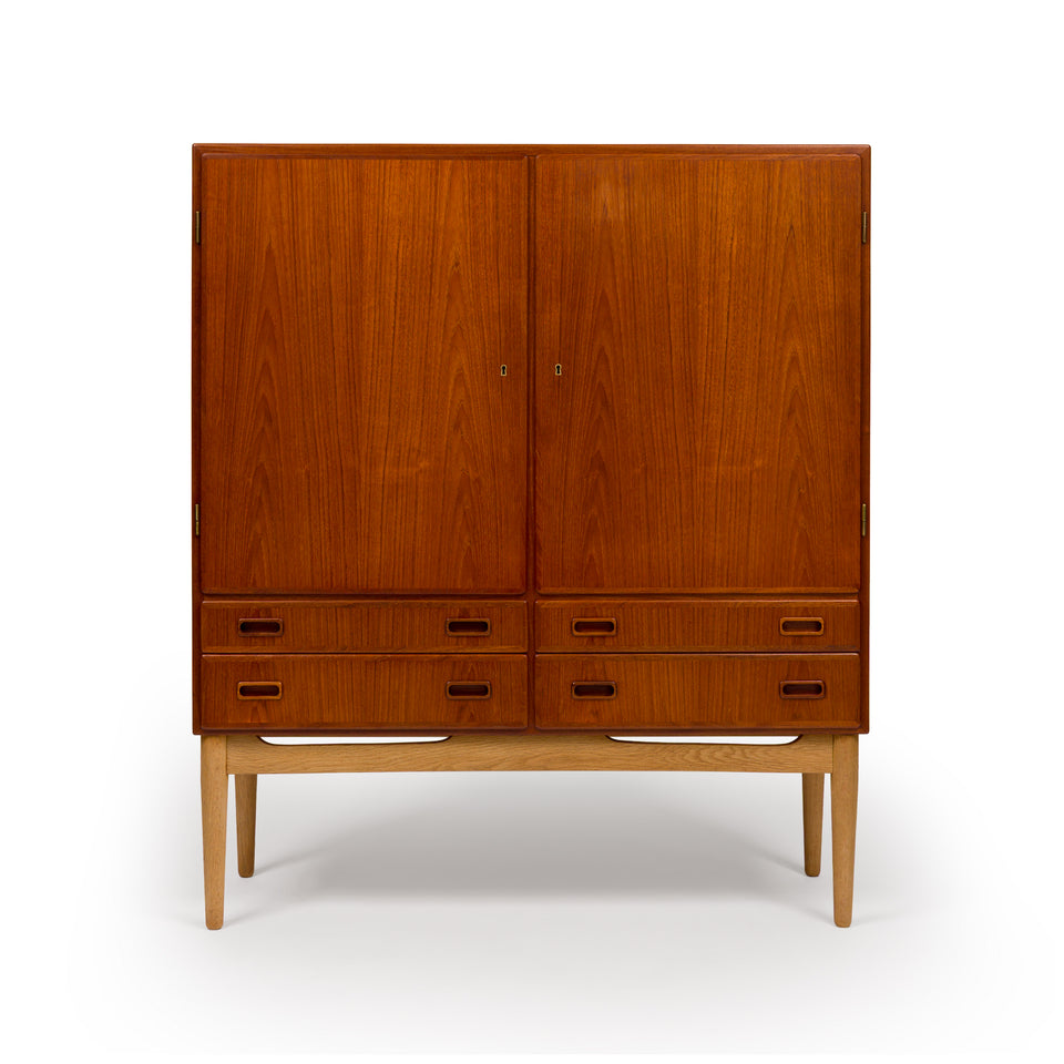 Vintage Danish Mid-Century Hutch/Wardrobe in Teak
