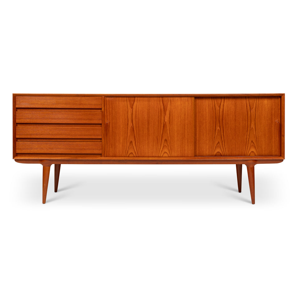 Vintage Danish Mid-Century Omann Jun Møbelfabrik Model 18 Credenza 1960s