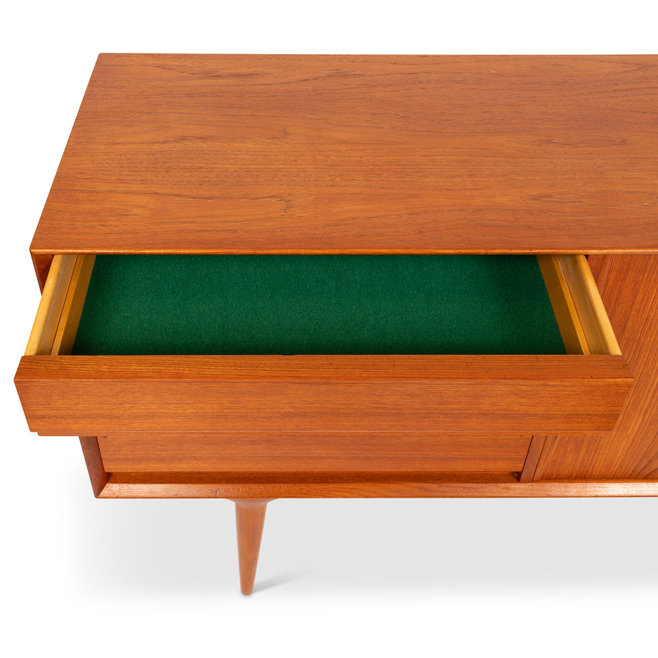 Vintage Danish Mid-Century Omann Jun Møbelfabrik Model 18 Credenza 1960s