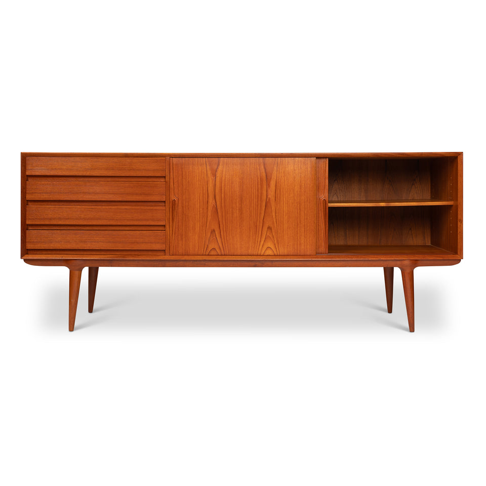 Vintage Danish Mid-Century Omann Jun Møbelfabrik Model 18 Credenza 1960s