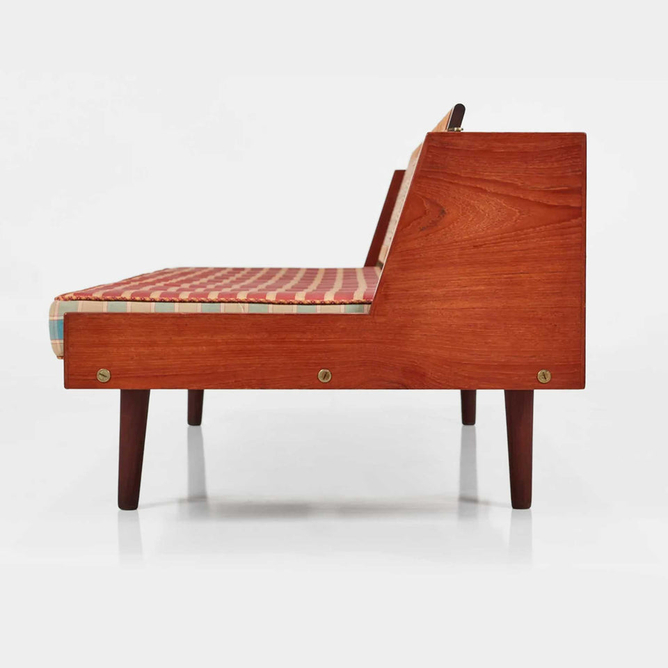 Hans Wegner Model GE 6 daybed by Getama, Denmark 1960s Teak/Cane/Upholstery
