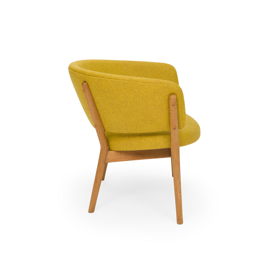 Vintage Nanna & Jørgen Ditzel Model 83 Danish Modern Lounge Chairs (Pair)