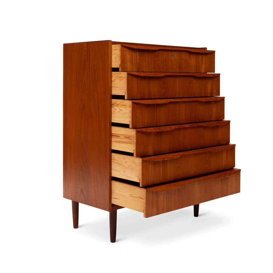 Vintage Danish Mid-Century Six Drawer Dresser in Teak