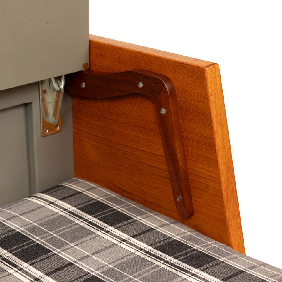 Wegner Daybed