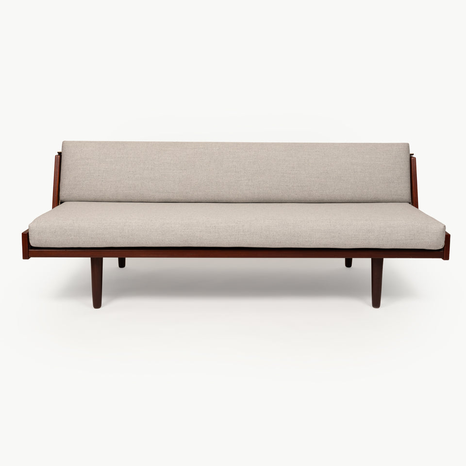 Hans Wegner Model GE 6 daybed by Getama, Denmark 1960s Teak