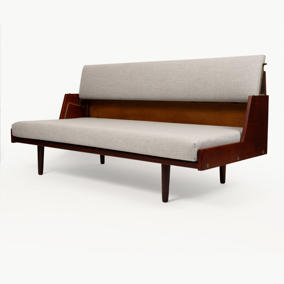 Hans Wegner Model GE 6 daybed by Getama, Denmark 1960s Teak