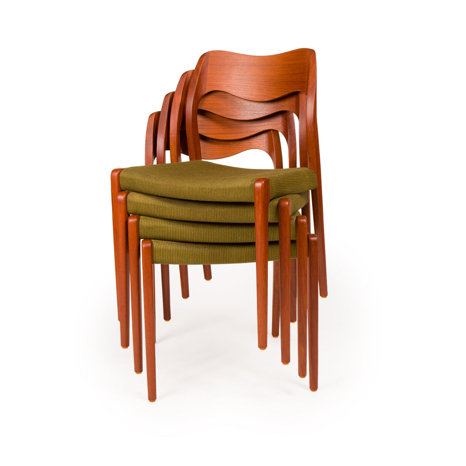 Vintage Møller Model 71 Dinning Chairs (Set of four)