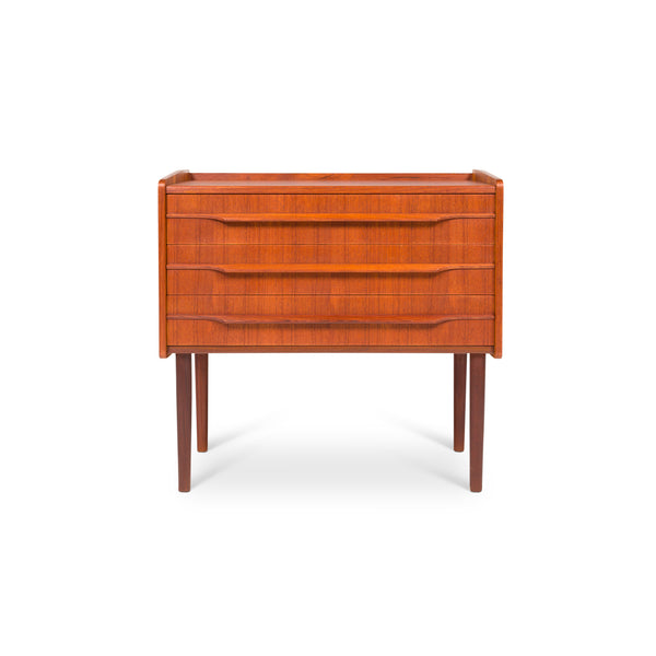 SmallChest_45_01_c66c2bdc-719a